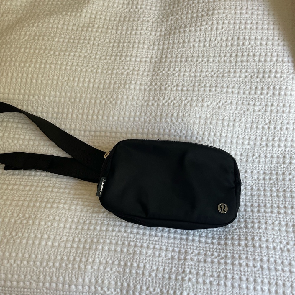 Lululemon Cross Body bag